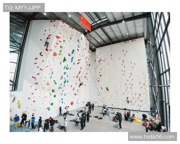 深圳攀岩队在世界滑板锦标赛中以67分稳居积分榜首位 深圳攀岩队在世界滑板锦标赛中以67分稳居积分榜首位